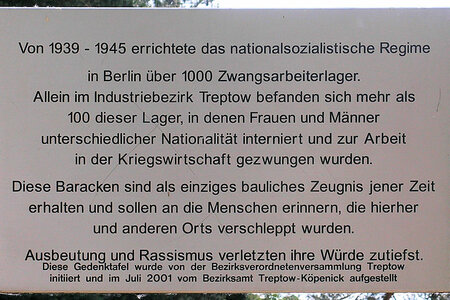 Gedenktafel Arbeitslager Treptow. 