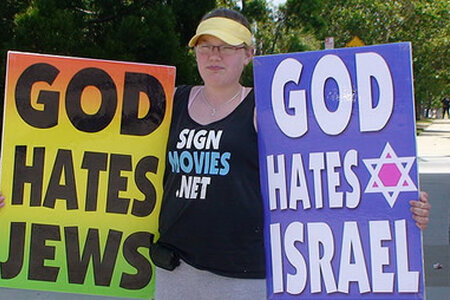 Antisemitismus ist auf der ganzen Welt verbreitet. "Gott hasst Juden und Israel" meint diese junge Frau vor einer Synagoge in Los Angeles. 