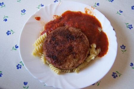 Jägerschnitzel à la DDR. Foto: Thomas Schubert | flickr | CC BY-SA Jägerschnitzel