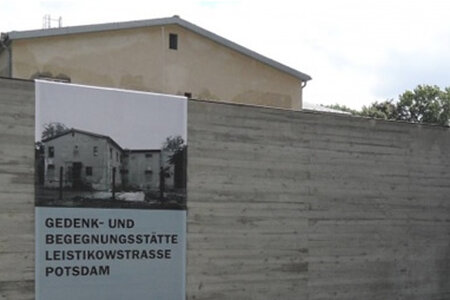 Empfangsgebäude in der Großen Weinmeisterstraße. Foto: Der Nowaweser Empfangsgebäude in der Großen Weinmeisterstraße
