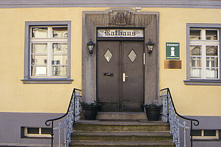 Eingang zum Rathaus Peitz
