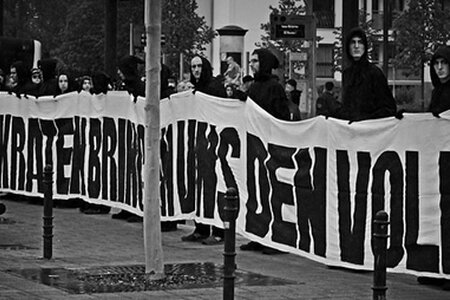 Aufmarsch des "Widerstands in Südbrandenburg" am 1. Mai 2010 Hoyerswerda