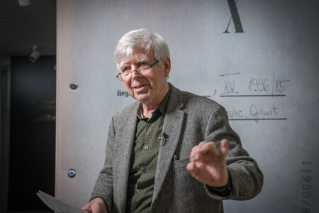 BStU/Stange, Gilbert Furian liest aus seiner Akte, 2021