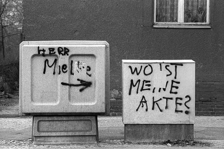 Ruschestraße nach dem 15. Januar. Quelle: Robert- Havemann-Gesellschaft/Rolf Ruschestraße nach dem 15. Januar. Quelle: Robert- Havemann-Gesellschaft/Rolf