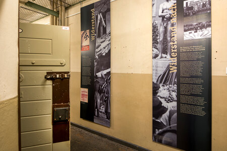Ausstellungsmodul NS-Zeit in der Gedenkstätte Lindenstraße Ausstellungsmodul NS-Zeit in der Gedenkstätte Lindenstraße