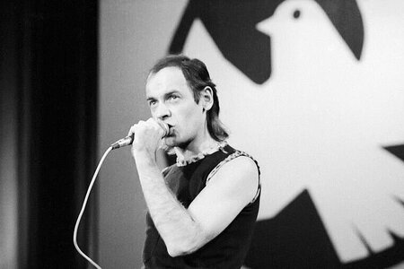 Udo Lindenberg bei seinem Auftritt am 25. Oktober 1983 im Palast der Republik in Ost-Berlin
