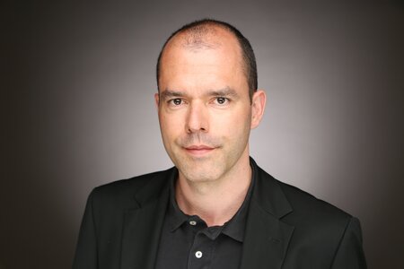 Dr. Stefan Schweizer