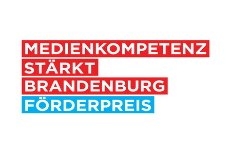 Schriftzug Förderpreis Medienkompetenz stärkt Brandenburg als Logo