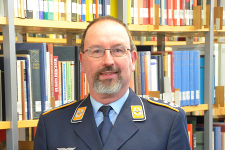 Refrent Dr. Harald F. Potempa