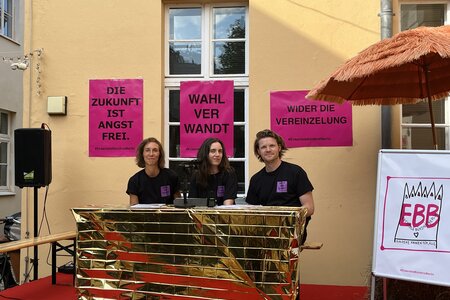 Schauspieler bei der Veranstaltung WAHLVERWANDT in Rathenow Schauspieler bei der Veranstaltung WAHLVERWANDT in Rathenow