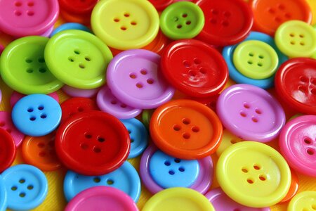 viele bunte Knöpfe