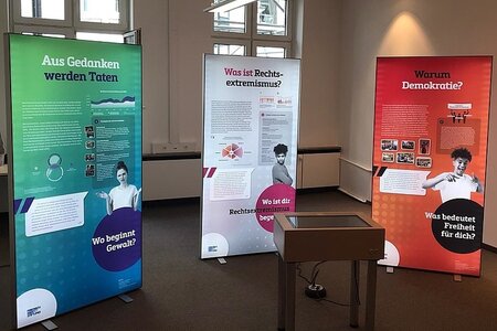 Ausstellung Rechtsextremismus