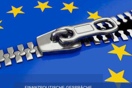 Reißverschluss auf Europafahne