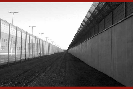 Projektbroschüre "Abschied von Hass und Gewalt" Projektbroschüre "Abschied von Hass und Gewalt"