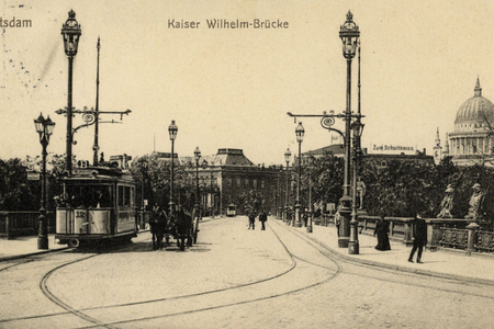 Postkarte - Potsdamer Kaiser-Wilhelm Brücke mit Stadtbeleuchtung
