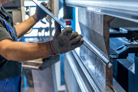 Arbeit in der Produktion Arbeit in der Produktion: Rohrbieger