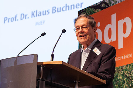 Prof. Dr. Klaus Buchner