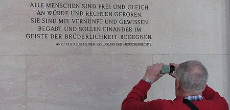 "Alle Menschen sind gleich..."