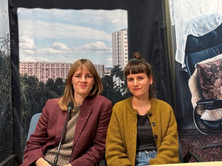 Romy Jaster und Sabine Schmidt-Peter (Moderation)