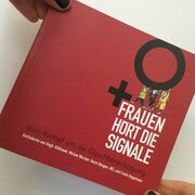 Schon gewusst? Das erste Mal fand der Internationale Frauentag am 19. März 1911 statt. Entstanden ist er im Kampf um Gleichberechtigung und das Frauenwahlrecht.