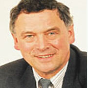 Dr. Eberhard Henne