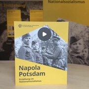 Die  Broschüre "Napola Potsdam. Erziehung im Nationalsozialismus" der Landeszentrale.