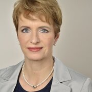 Dr. Martina Münch