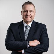Steffen John