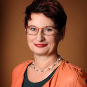 Simona Koß