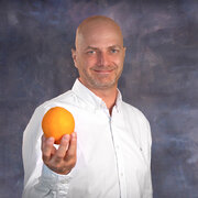 Dirk Knuth