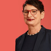 Simona Koß