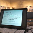 Laptop Trägertagung: rechten Positionen entgegentreten. Foto: Martina Schellhorn