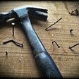 Hammer und krumme Nägel. Bild: Pixabay, CCO