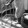 Alte Frau am Rollator. Bild: pixabay, CCO