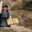 Martin Luther als Lego-Figur, gemeinfrei von Pixabay