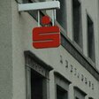 Die Sparkasse ist ein integraler Bestandteil der kommunalen Familie. Nicht nur in der Fläche des Landes leistet sie unverzichtbare Dienste. 