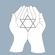 Illustration zum Thema Antisemitismus: Zwei Hände halten einen Davidstern