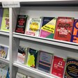 Bücher in der Buchausgabe der Brandenburgischen Landeszentrale für politische Bildung