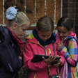 Kinder mit Tablet: Wir machen Medien!