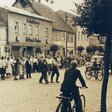 17. Juni 1953 in Wusterhausen/Dosse, Herr Behrendt (Mitte) führt den Demonstrationszug an; Foto: Sammlung Fenske/Wegemuseum
