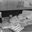 Nachwirkungen der Kommunalwahlen 1989: Bei der größten Demonstration in der DDR am 04.11.1989 in Berlin fordern die Bürgerinnen und Bürger freie Wahlen.