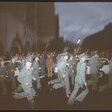 Ost-Berlin, 7. Oktober 1989: Die offiziellen Feiern zum 40. Jahrestag der DDR werden von Protesten begleitet. Volkspolizisten stürmen zum Palast der Republik, um die Demonstrationen zu unterbinden