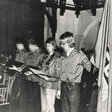 Stasi-Foto von jugendlicher Informantin (2. v. r.), Anfang 80er Jahre