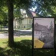 Hinweistafel auf die Ausstellung "Napola Potsdam"